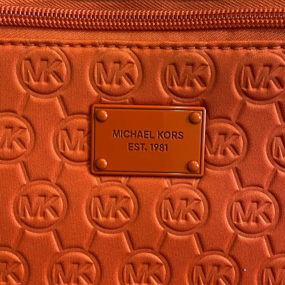 Michael Kors crossbody - Picture 3 of 9
